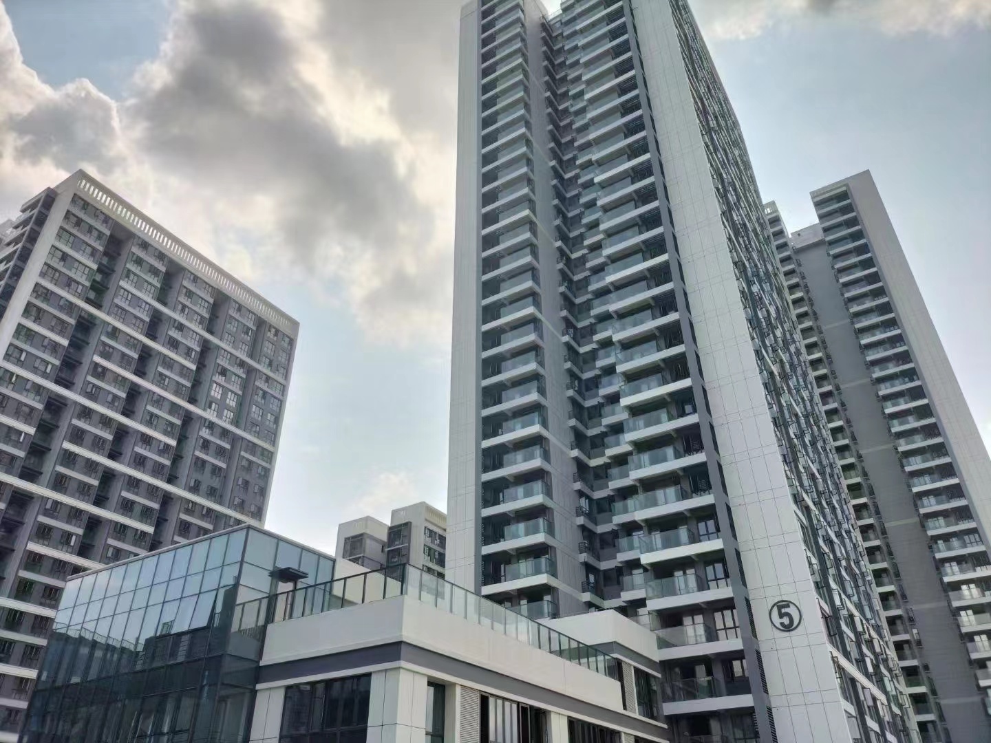 凤岗雁田38栋花园【京东慧谷】精装一房首付19万起(图6)