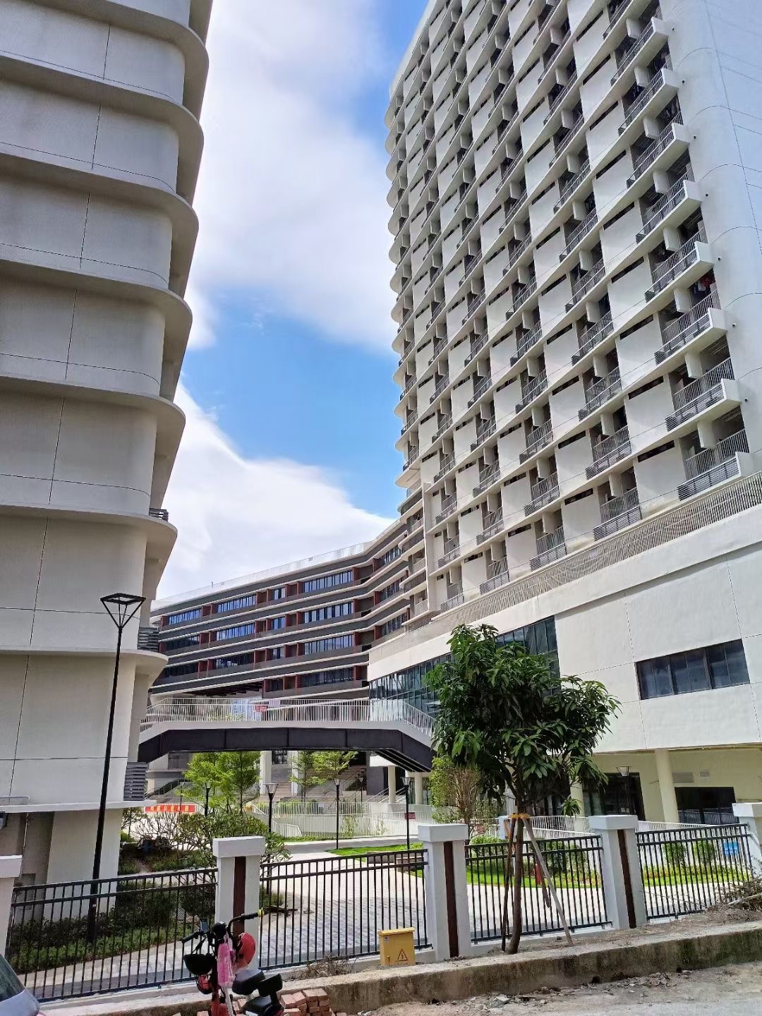 坪地湿地公园旁【学府名城】精装两房53.8万一套(图2)