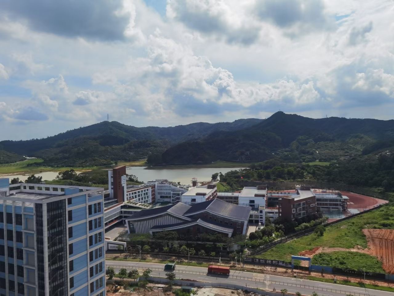 近光明中山大学【鹏湖天际】黄江花园房首付8万起(图5)